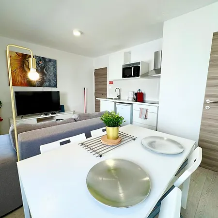 Апартаменты Brighthouse - Modern *