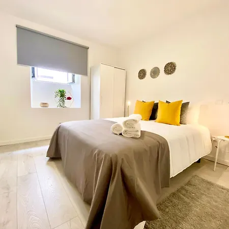 Appartement Brighthouse - Modern In Sítio
