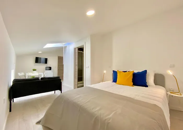 Appartement Brighthouse - Modern In Sítio